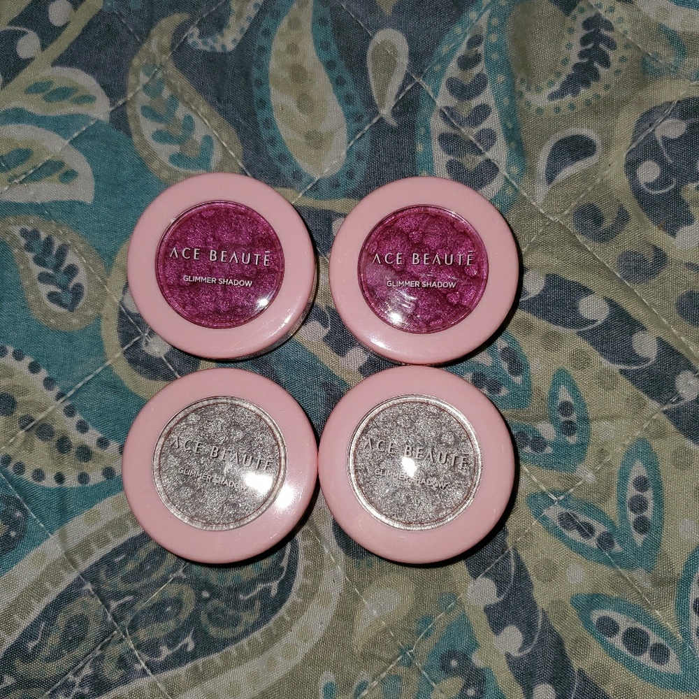 Ace Beaute- two sets of glimmer shadow duo.